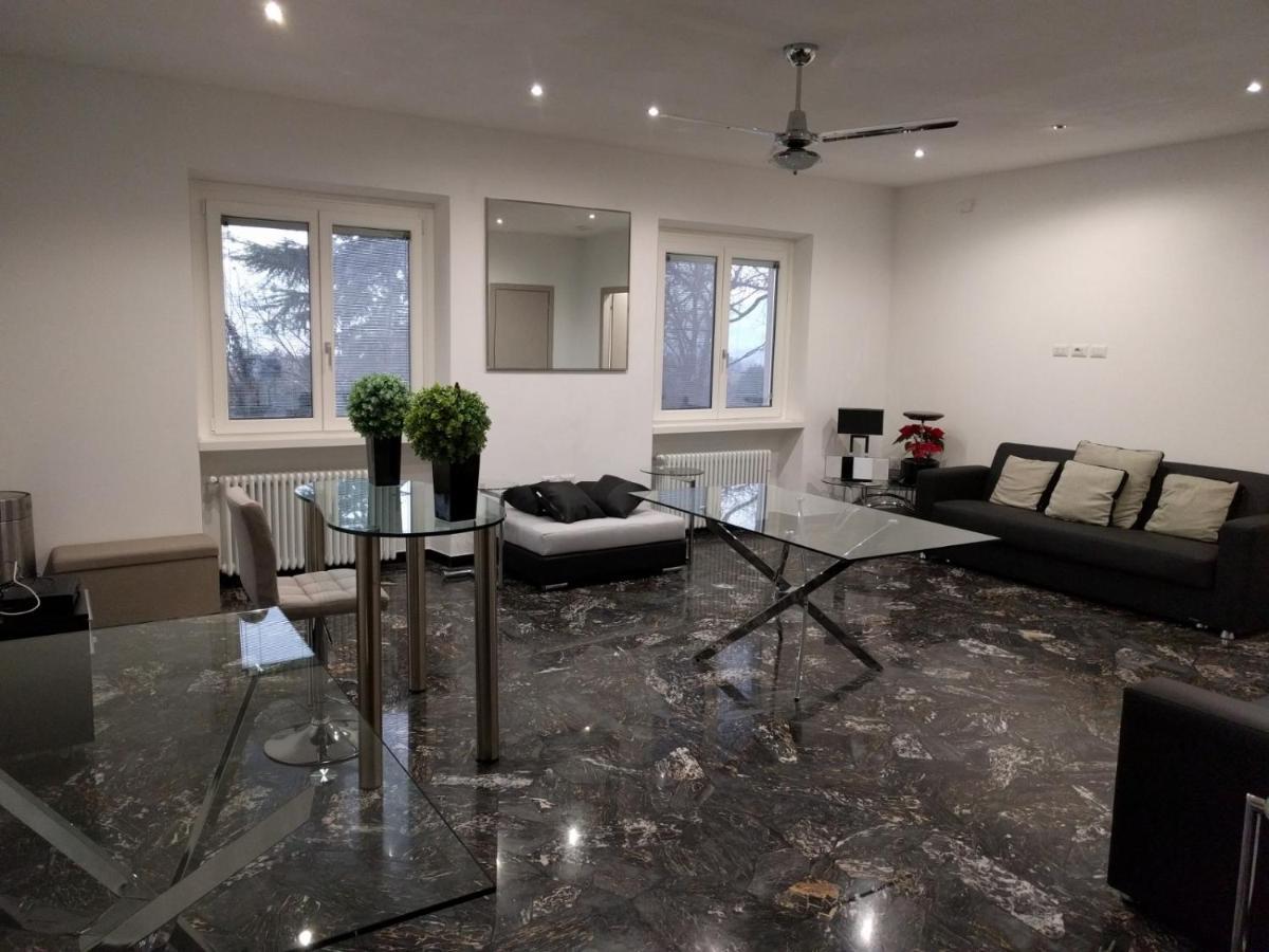 "La Selvetta" Bed And Breakfast Buguggiate Εξωτερικό φωτογραφία