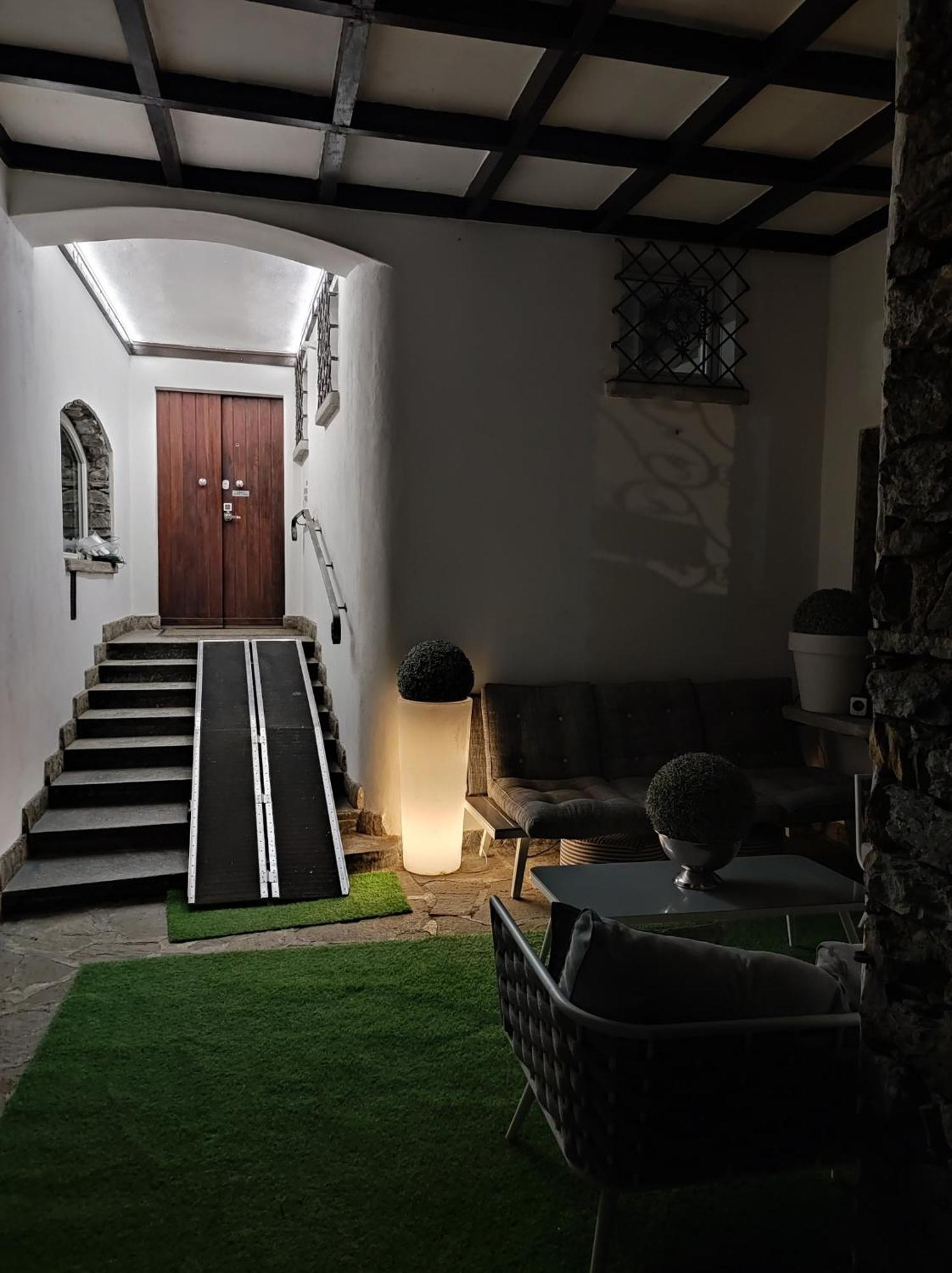 "La Selvetta" Bed And Breakfast Buguggiate Εξωτερικό φωτογραφία