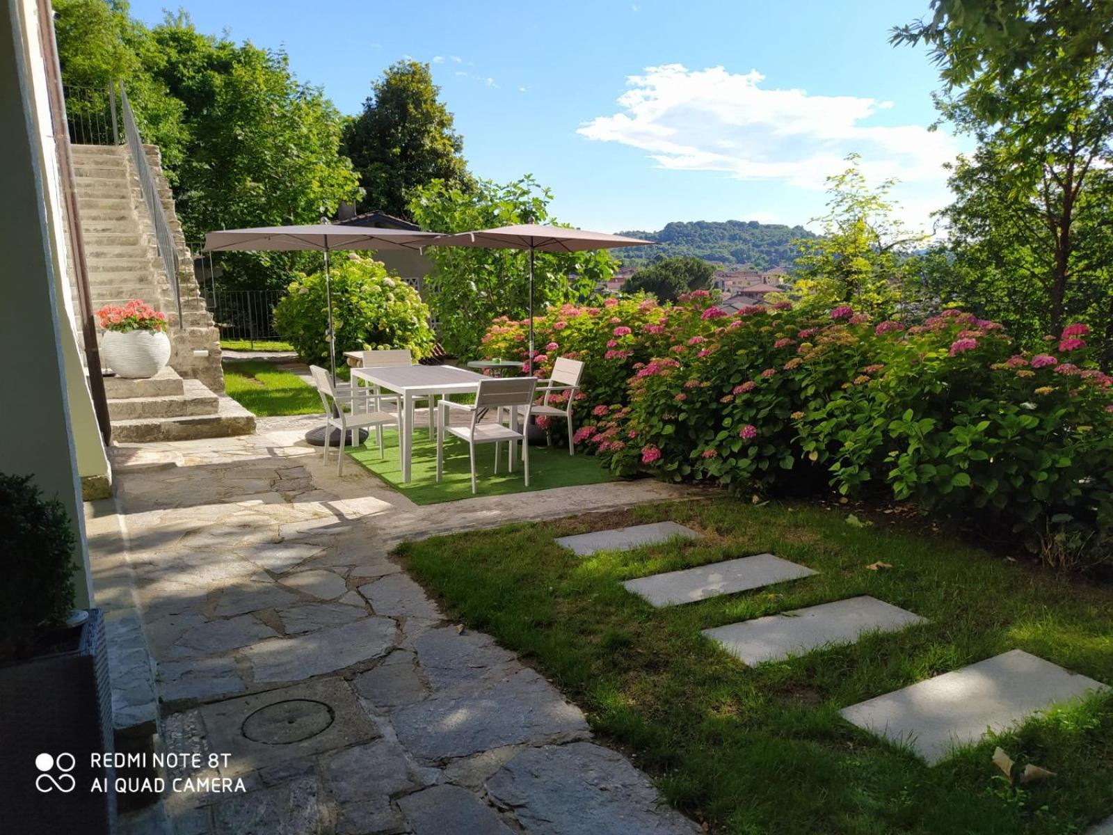 "La Selvetta" Bed And Breakfast Buguggiate Εξωτερικό φωτογραφία