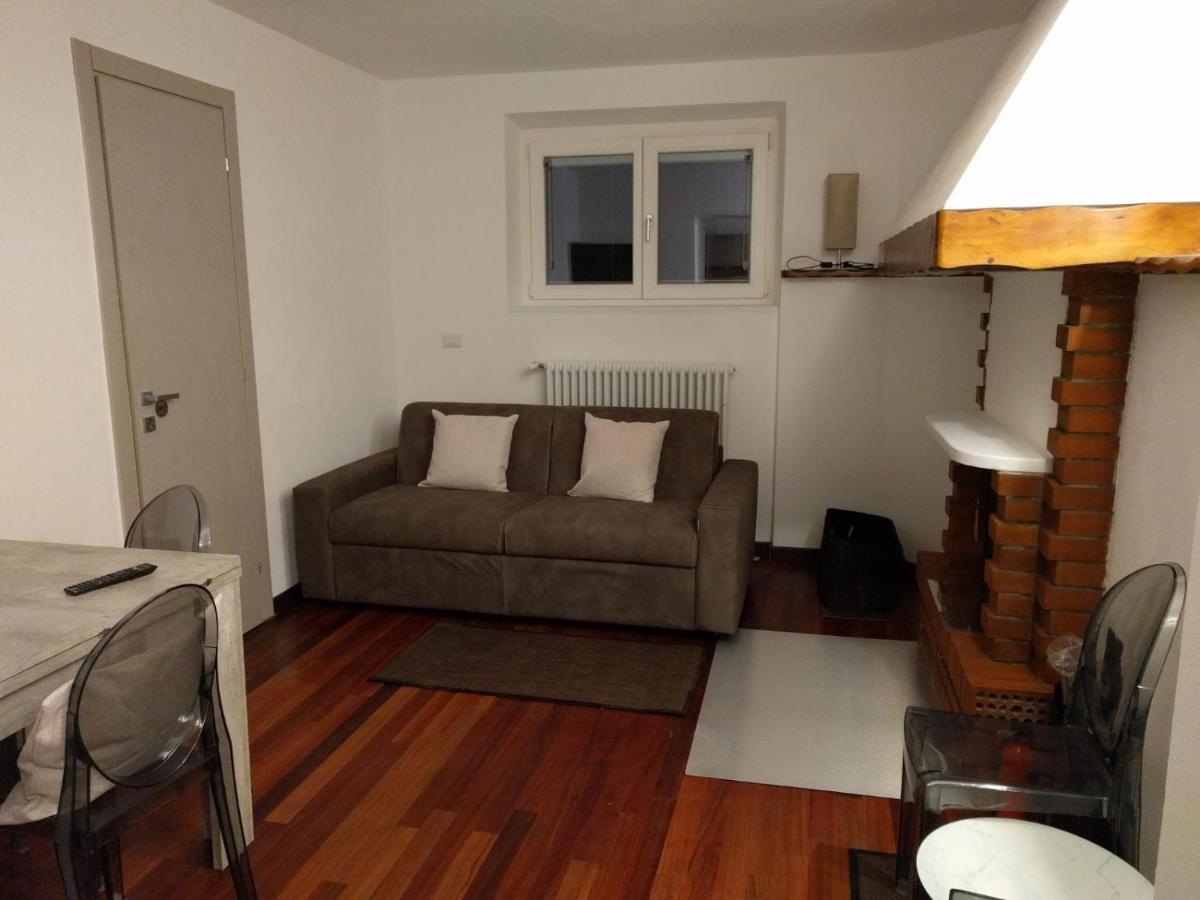 "La Selvetta" Bed And Breakfast Buguggiate Εξωτερικό φωτογραφία