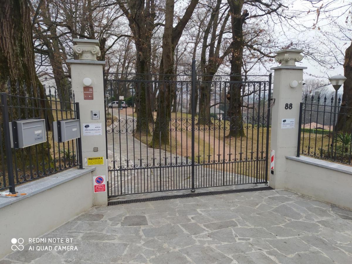 "La Selvetta" Bed And Breakfast Buguggiate Εξωτερικό φωτογραφία