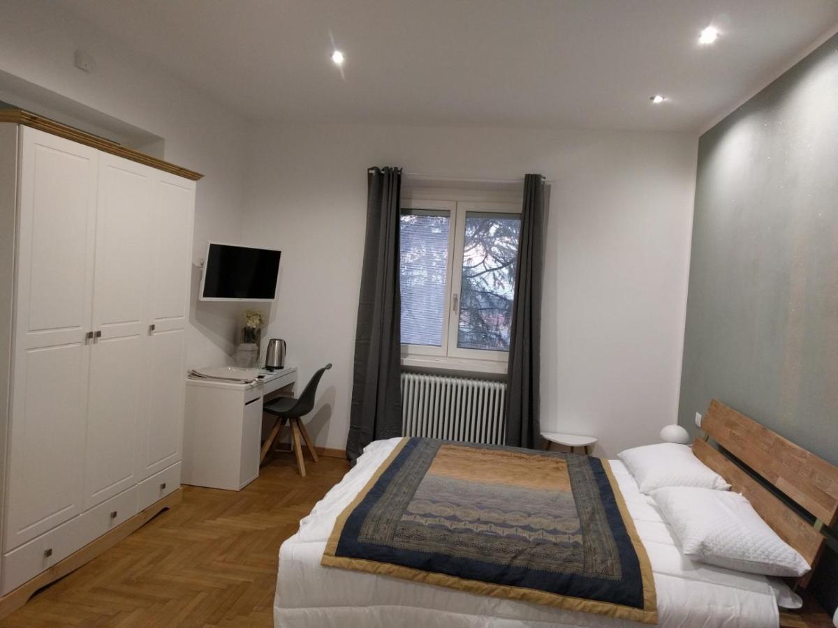 "La Selvetta" Bed And Breakfast Buguggiate Εξωτερικό φωτογραφία