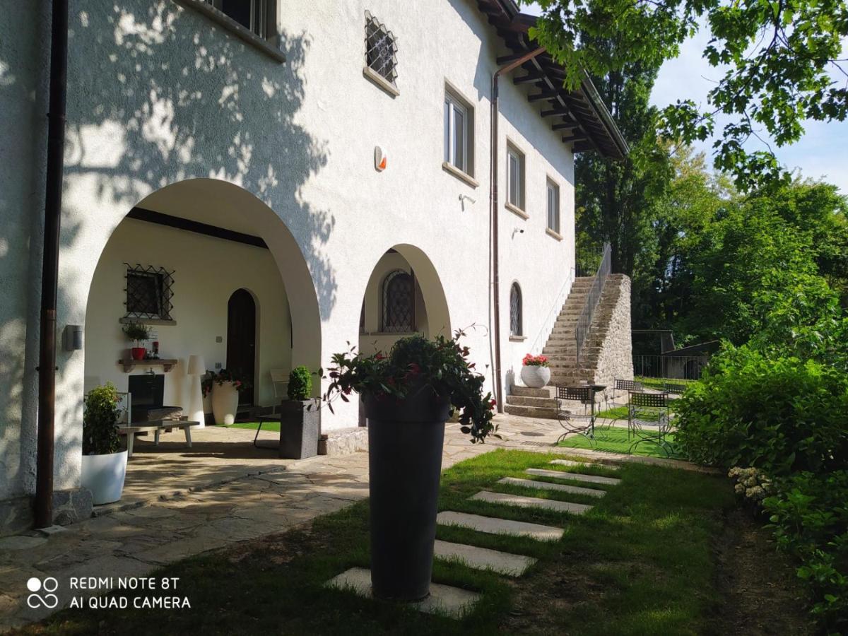 "La Selvetta" Bed And Breakfast Buguggiate Εξωτερικό φωτογραφία